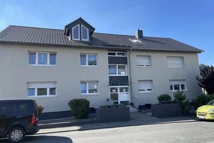 Gepflegte 3-Zimmer-Obergeschosswohnung in GrasellenbachWahlen