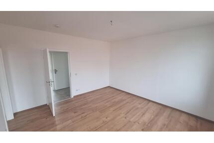 2-Raum-Wohnung mit Balkon im 1. Obergeschoss Nähe Wasserturm - Burg