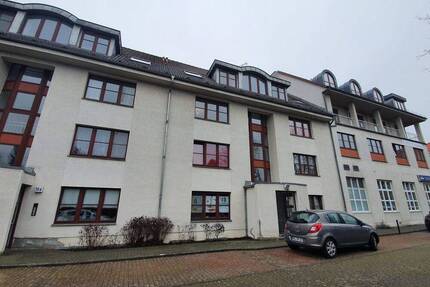 2 Zimmer in Strausberg mit Einbauküche und Balkon