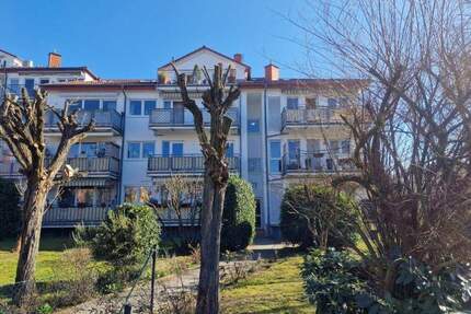 Vermietete 2-Zi.-Wohnperle in exponierter Lage. Mit 360-Grad-Rundgang! - Langen