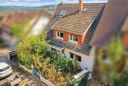 Bad Orb Bestlage am Kurpark: Großes Haus (DHH) mit Talblick - Sanierungschance