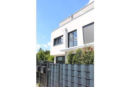 Exklusive Doppelhaushälfte - 5,5 Zimmer mit hochwertiger Ausstattung - Willkommen zuhause! - Offenbach am Main Buchrain
