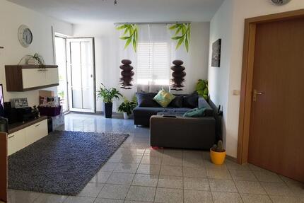 Geschmackvolle Terrassenwohnung mit EBK in ruhiger Lage! - Rottendorf