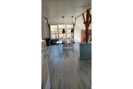 1 Zimmer Wohnung,ca.85m²,ab 01.06.,Loftstil,Offenstall f. Pferd - Albersdorf