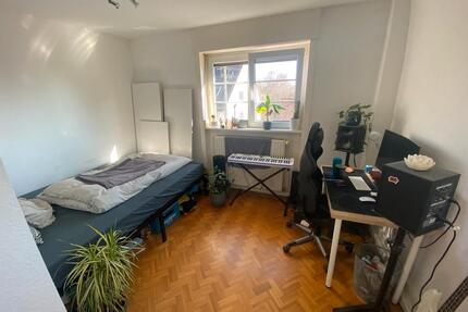 Wg-Zimmer in Bonames - 550,00&nbsp;EUR Kaltmiete, ca.&nbsp; 18,00&nbsp;m&sup2; in Frankfurt am Main (PLZ: 60437) Bonames