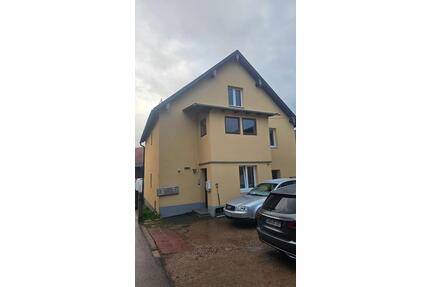 Mehrfamilienhaus mit 3 Wohneinheiten in Strahlfeld bei Roding – P