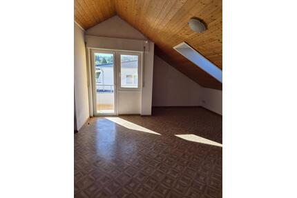 2 Zimmer Dachgeschoss Wohnung in Schopfheim mit Balkon