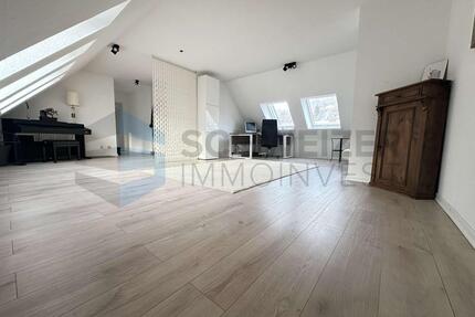 Helle & großzügige 2-Zimmer-Dachgeschosswohnung mit schönem Ausblick in S-Süd zur Miete! - Stuttgart Stuttgart-Süd