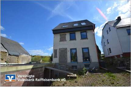 Haus zum Kaufen in Kommen 210.000,00 € 207 m²