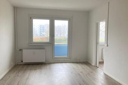 360° 1 Zimmer Wohnung Balkon - 251,00&nbsp;EUR Kaltmiete, ca.&nbsp; 34,51&nbsp;m&sup2; in Brandenburg an der Havel (PLZ: 14772) Görden