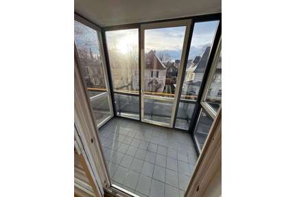 Wohnung zum Kaufen in Weimar 205.000,00 € 65.73 m²