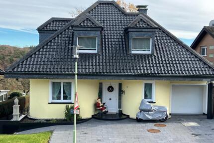 Traumvilla mit mediterranen Elementen in gehobener Ausstattung - Langerwehe