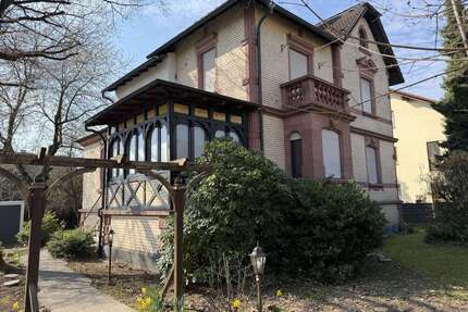 Haus zum Mieten in Aschaffenburg - Damm 2.800,00 € 225 m²