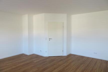 *Erstbezug nach Sanierung* 4 ZKB-Whg. 104 m² mit Terrasse & EBK - Hetzerath