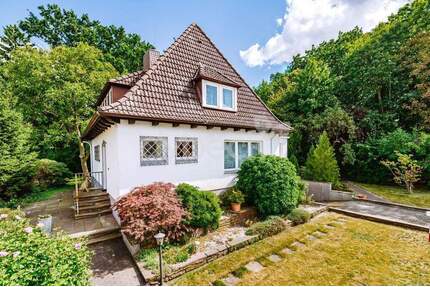 Charaktervolles Familienhaus mit großem Garten und Zukunftspotenzial. - Winsen (Luhe)