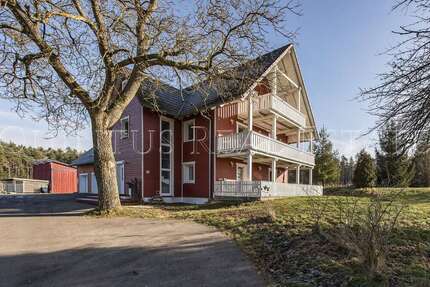 Haus zum Kaufen in Vilseck 1.190.000,00 € 384 m²