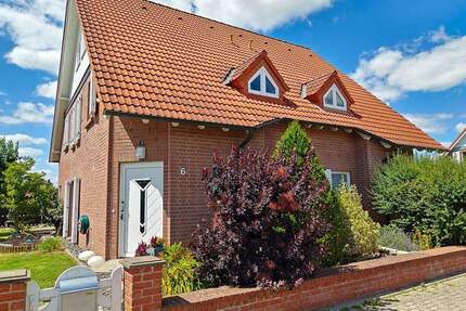 Doppelhaushälfte mit 5 Zimmern, Kamin und Garten in Wellen- Sehr gute Verkehrsanbindung - Hohe Börde