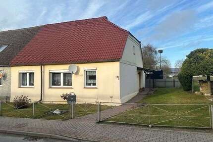 Haus zum Kaufen in Plaaz 74.000,00 € 73 m²