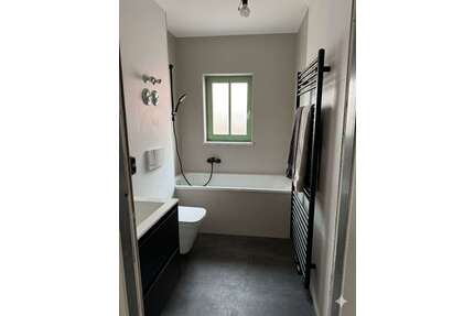 Wohnung zum Mieten in Zwickau 215,00 € 28.1 m²