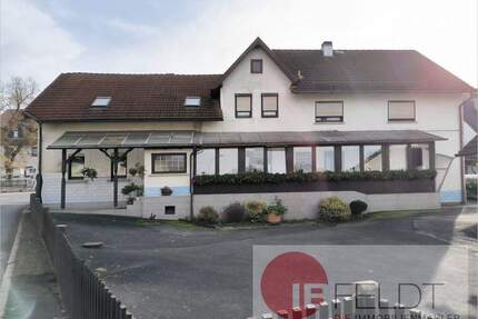 Provisionsfrei! Historisches Wohnhaus mit viel Platz und Perspektive - Veilsdorf Schackendorf