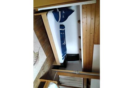 Dachwohnung - 1.200,00&nbsp;EUR Kaltmiete, ca.&nbsp; 93,00&nbsp;m&sup2; in Vogtsburg im Kaiserstuhl (PLZ: 79235)