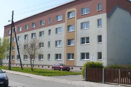 Wohnung zum Mieten in Zeulenroda-Triebes 310,00 € 58.54 m²
