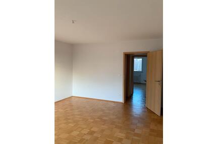 3-Raum Wohnung - 500,00&nbsp;EUR Kaltmiete, ca.&nbsp; 72,00&nbsp;m&sup2; in Essen (PLZ: 45357) Stadtbezirk IV