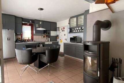 Wohnung zum Kaufen in Schlaitdorf 389.000,00 € 123 m²