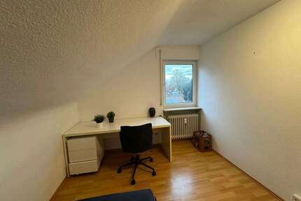 WG-Zimmer in Stuttgart 400,00 € 12 m²