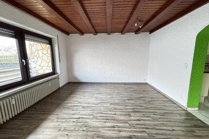 4,5 Zimmer OG Wohnung mit großem Balkon in Wasseralfingen - Aalen Attenhofen