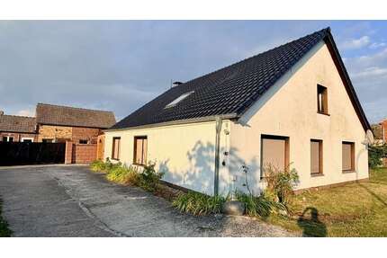 Haus zum Kaufen in Löwenberger Land OT Teschendorf 295.000,00 € 140 m²