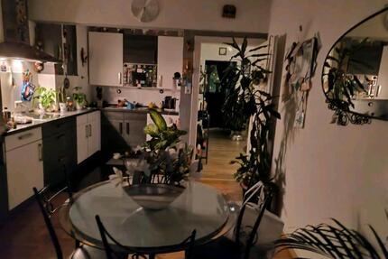 FRAU WG ZENTRALE LAGE DÜSSELDORF