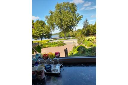 Traumhafter Seeblick mit modernem Bungalow - Tasdorf