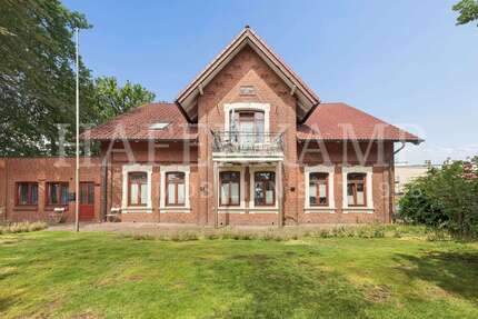 Haus zum Kaufen in Seevetal 745.000,00 € 332 m²