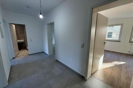 Frisch renovierte 3,5-Zimmer-Wohnung im Herzen von Bochum zu vermieten!