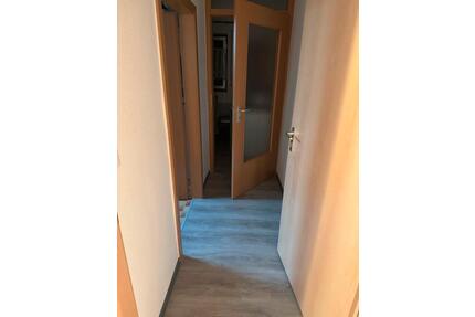 Charmante 1-Zimmer-Wohnung mit Stellplatz - Tübingen Lustnau