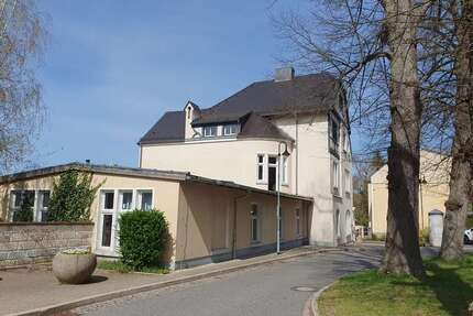 Haus zum Kaufen in Waldheim 199.000,00 € 596 m²