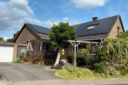 Provisionsfrei freist. Einfamilienhaus mit Vollkeller u. Garage - Welver