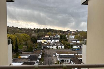 3-Zimmer Wohnung in Bruchsal - 1.500,00&nbsp;EUR Kaltmiete, ca.&nbsp; 90,00&nbsp;m&sup2; in Bruchsal (PLZ: 76646)