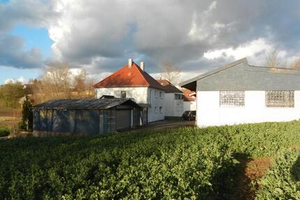 Wiese mit Haus und mehr - 649.900,00&nbsp;EUR Kaufpreis, ca.&nbsp; 160,00&nbsp;m&sup2; in Bretten (PLZ: 75015)