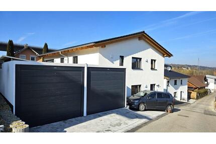 TRAUMHAFTE NEUBAUWOHNUNG MIT KÜCHE - DACHTERRASSE UND GARAGE IN PASSAU
