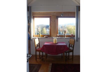 kleine Dachgeschosswohnung an1 Person zu vermeiten - Much
