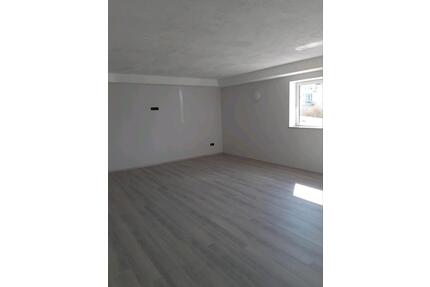 2 Zimmer Wohnung in Simmern - 850,00&nbsp;EUR Kaltmiete, ca.&nbsp; 85,00&nbsp;m&sup2; in Simmern/Hunsrück (PLZ: 55469)