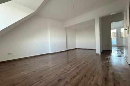 Toplage-2-Zi.-DG-Whg. mit Balkon, Lange Str. 21, Do - Dortmund Innenstadt West