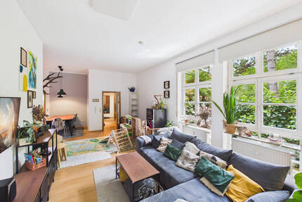 Charmante 3-Zimmer-Eigentumswohnung mit großer Terrasse & Altbauflair - Würzburg Steinbachtal