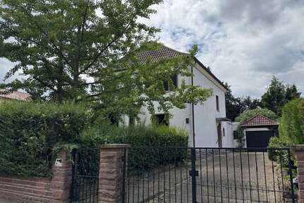 Haus zum Kaufen in Worms Herrnsheim 798.000,00 € 160 m² - Worms / Herrnsheim