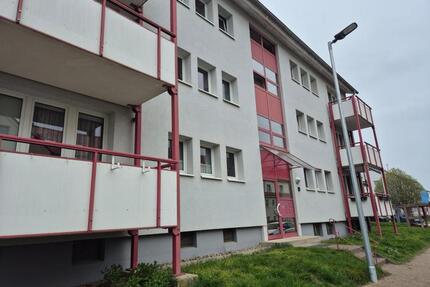 Moderne, frisch sanierte 2-Zimmer-Wohnung in attraktiver Lage!!! - Schöningen