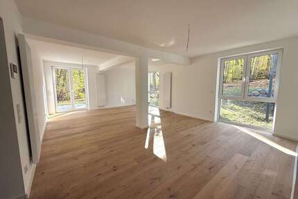 Haus zum Mieten in Hattingen 2.258,00 € 180.58 m²