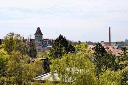 Erstbezug nach Sanierung Helle 1 Zimmer Wohnung mit Schlossblick - Nürnberg Gebersdorf