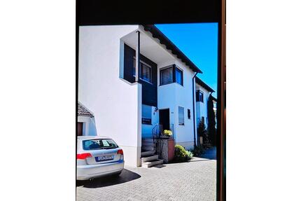 Reiheneckhaus - 520.000,00&nbsp;EUR Kaufpreis, ca.&nbsp; 135,00&nbsp;m&sup2; in Landshut (PLZ: 84028)